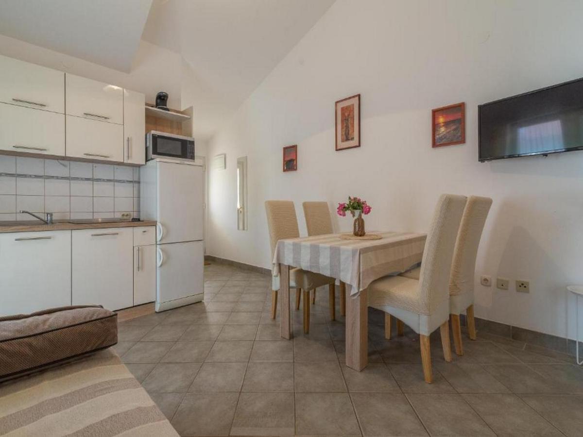 Apartmani Lucia Biograd Biograd Na Moru Ngoại thất bức ảnh