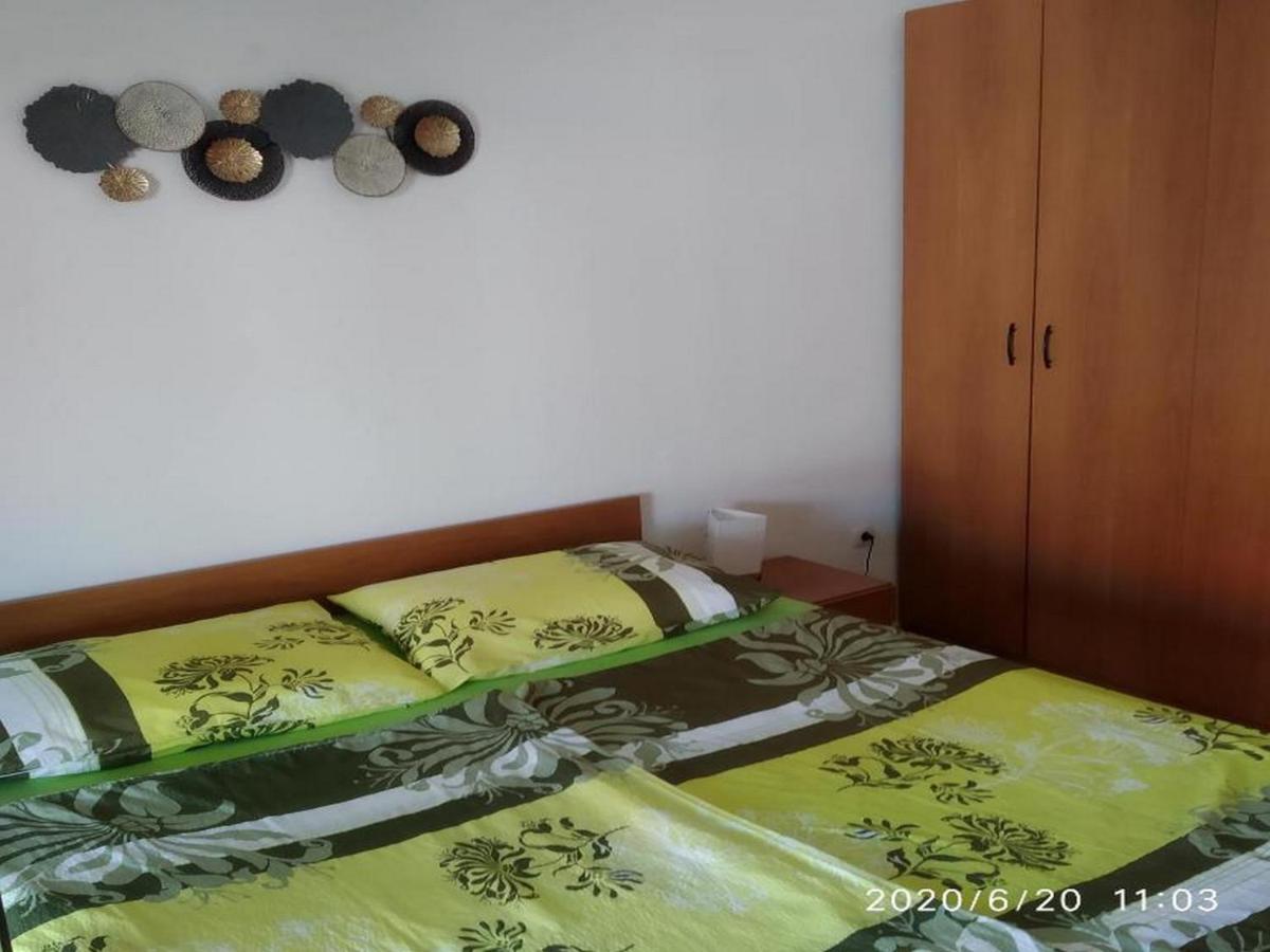 Apartmani Lucia Biograd Biograd Na Moru Ngoại thất bức ảnh