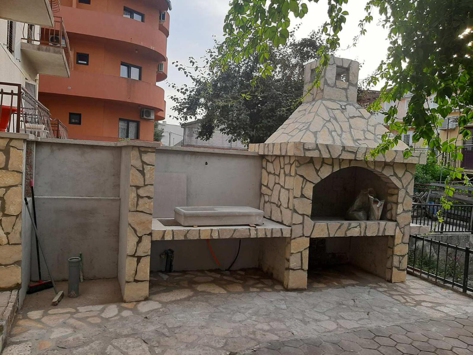 Apartmani Lucia Biograd Biograd Na Moru Ngoại thất bức ảnh