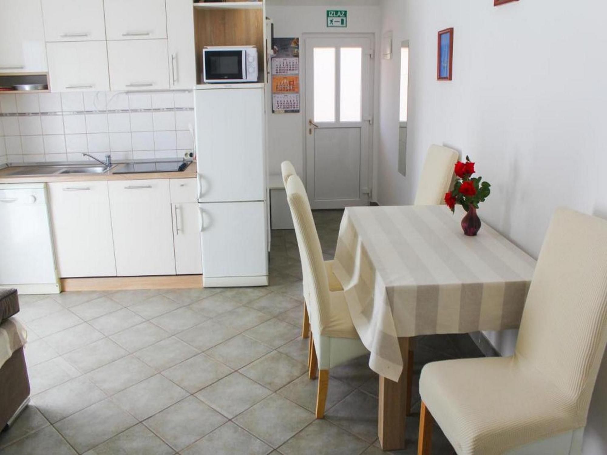 Apartmani Lucia Biograd Biograd Na Moru Phòng bức ảnh
